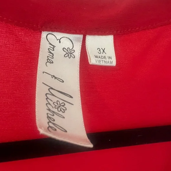 Red Knee Length Shirt Dress with Pockets! - Picture 4 of 4